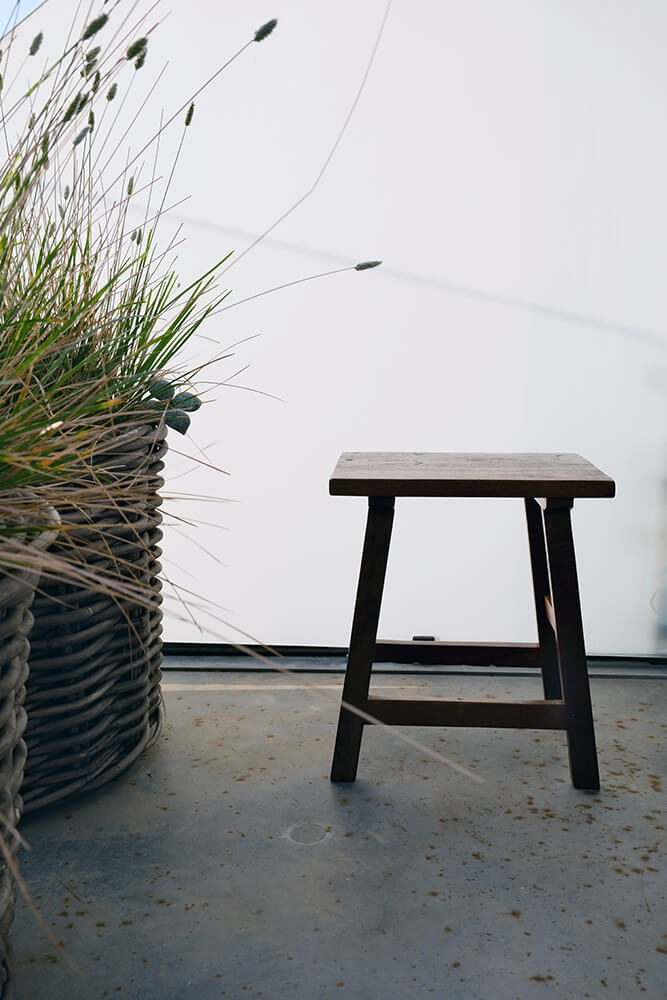 NORDIC SKAMMEL I GENANVENDT TRÆ